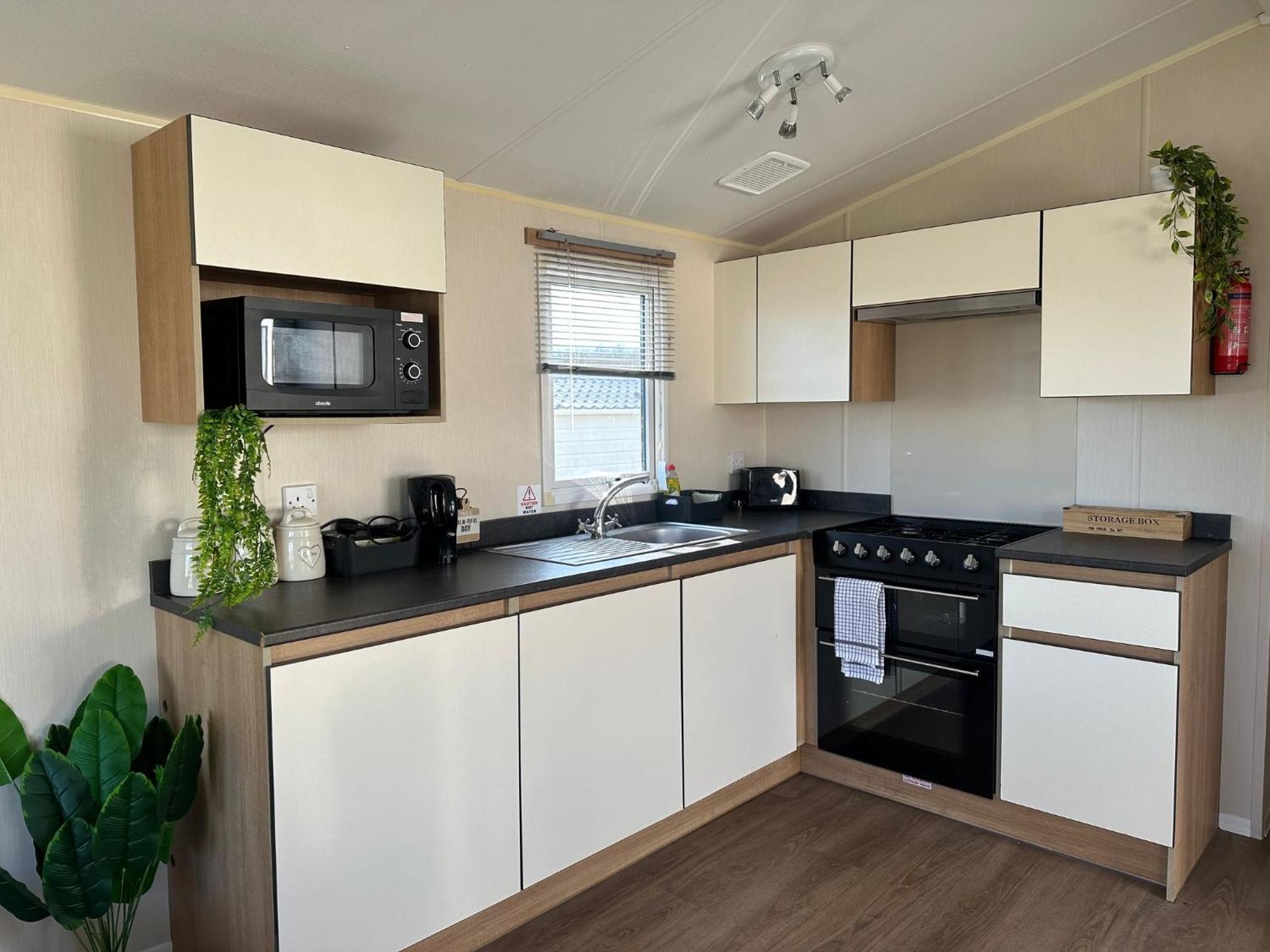 Cosy Static Caravan In Rye! Holiday home Rye