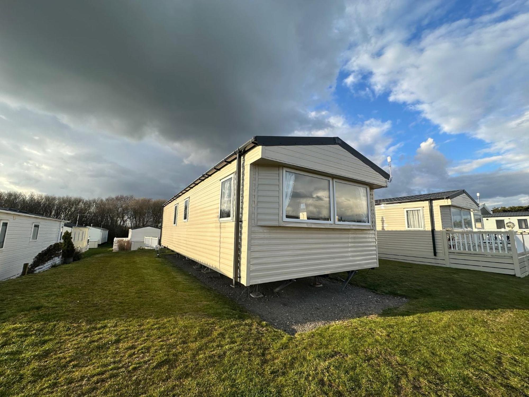 Cosy Static Caravan In Rye! Holiday home