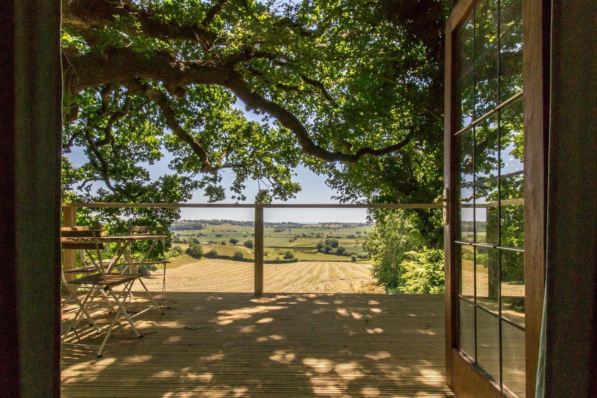 Farm stay Extraordinary Huts Ltd