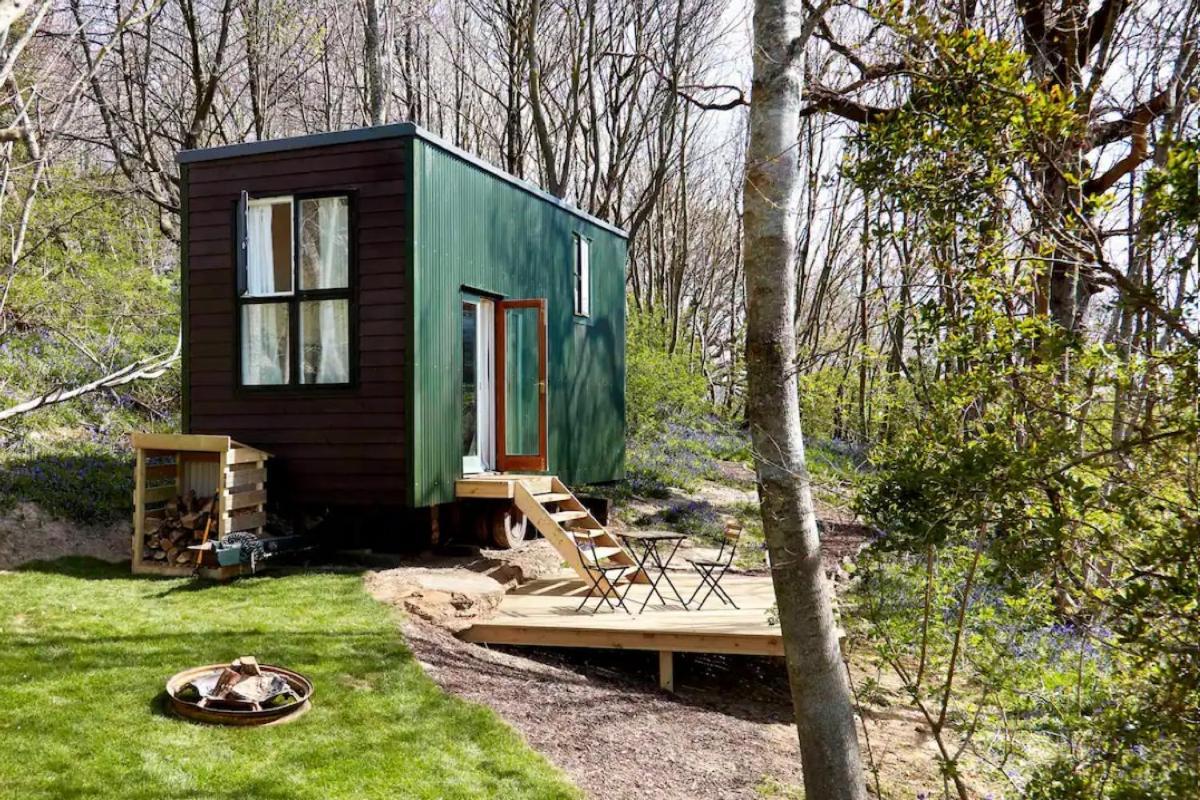 Extraordinary Huts Ltd Farm stay *