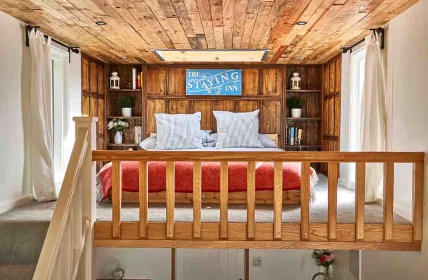 Extraordinary Huts Ltd Rye