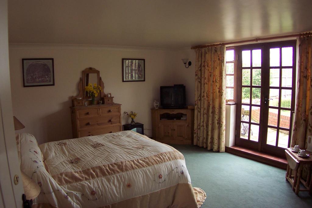 Coach House Bed & Breakfast 4*