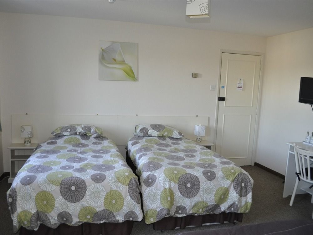 The Regent, 3*