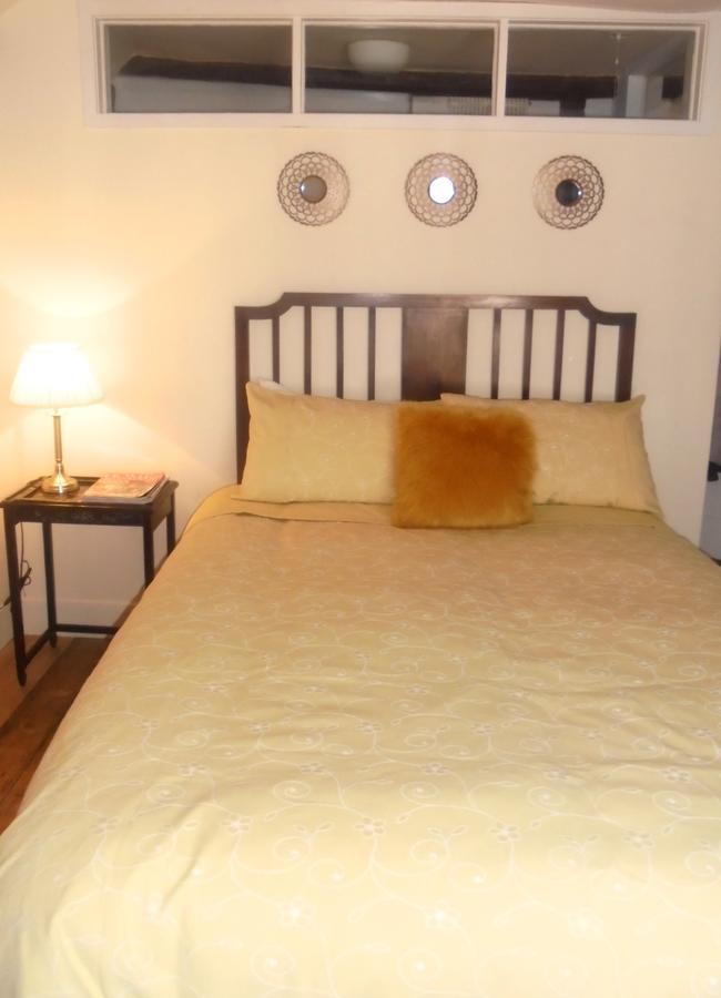 The House With Two Front Doors 3*