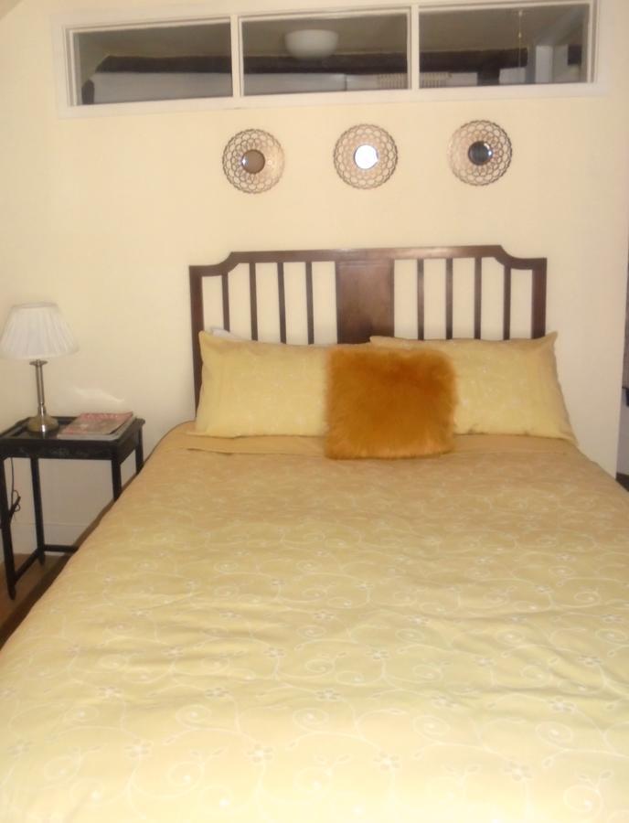 The House With Two Front Doors 3*