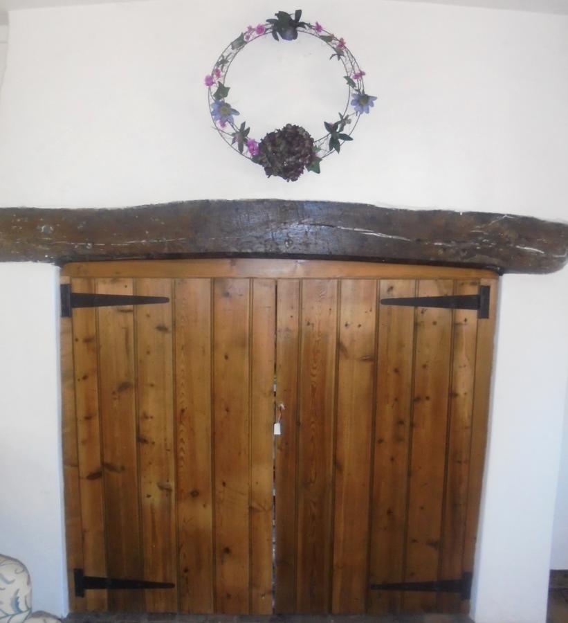The House With Two Front Doors Bed & Breakfast 3*