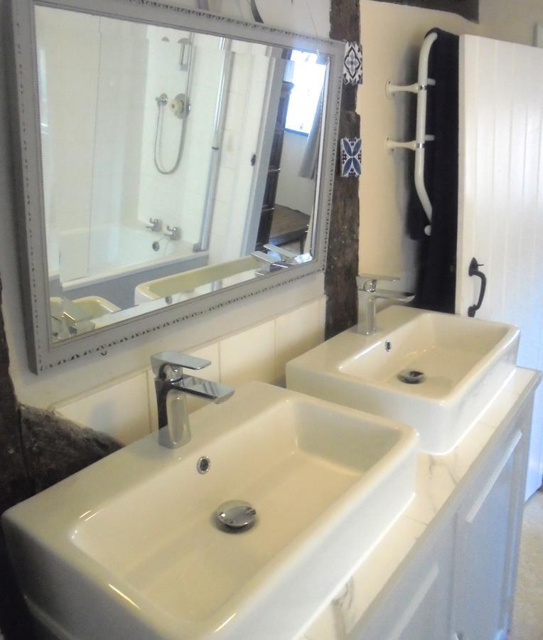 The House With Two Front Doors 3* Rye