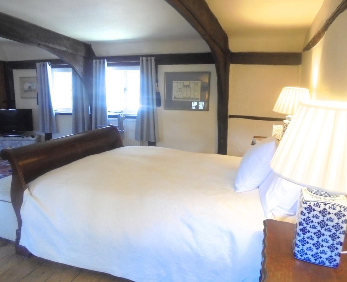 The House With Two Front Doors Bed & Breakfast 3*