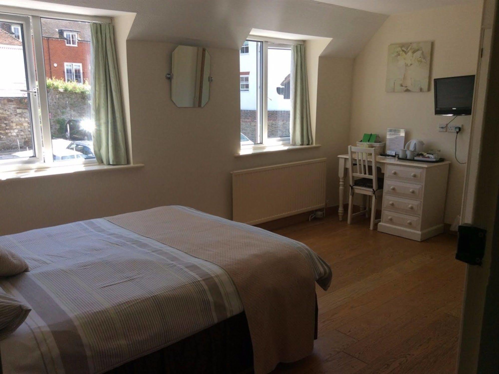 The Regent, Motel Rye