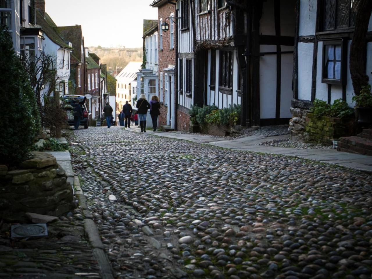 Grade Ii Listed In Citadel, Sleeps 6-8 Apartment Rye