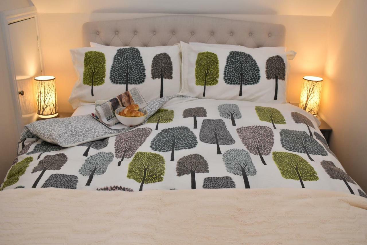 Curlew House