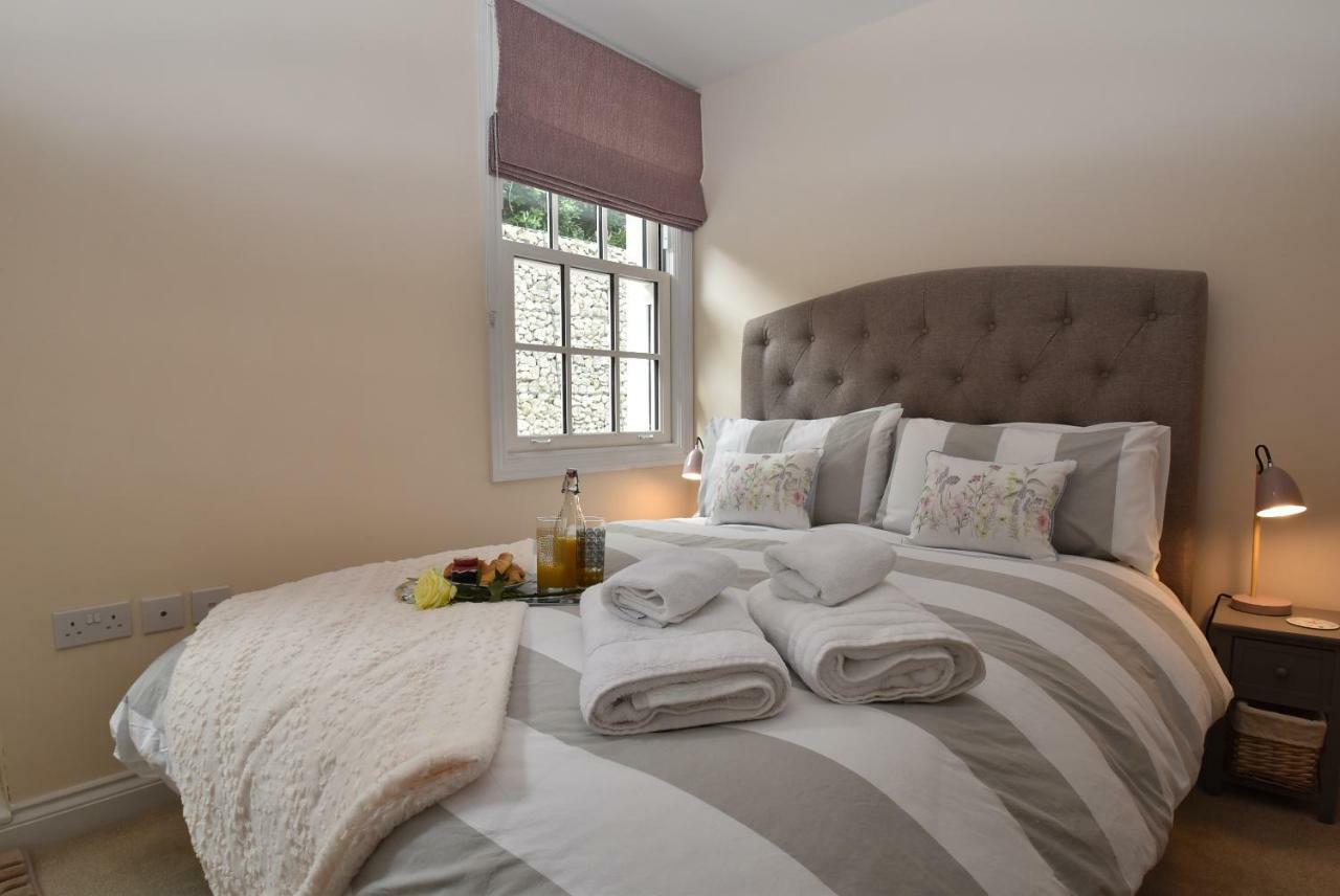 Curlew House *