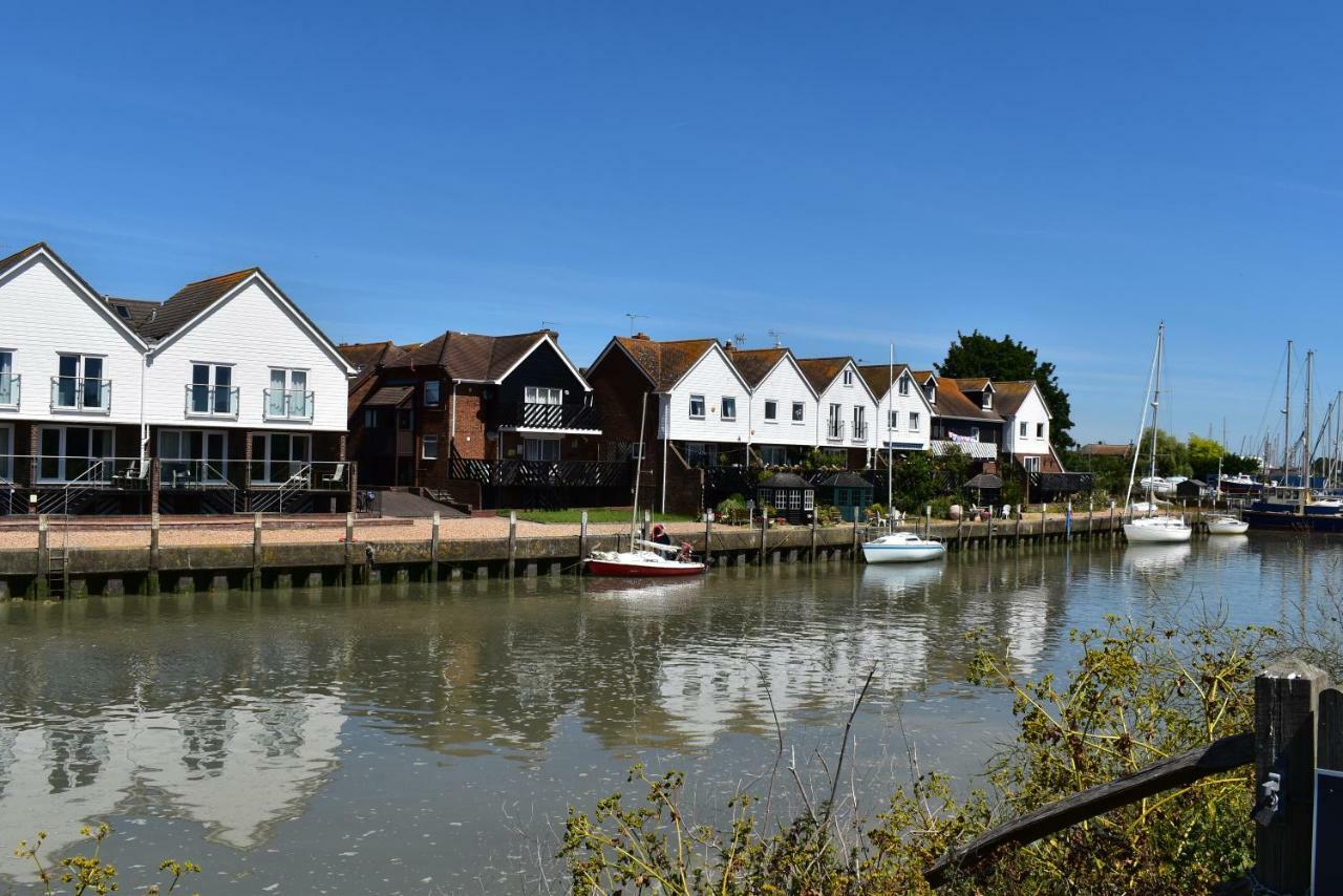 Waterside Apartment