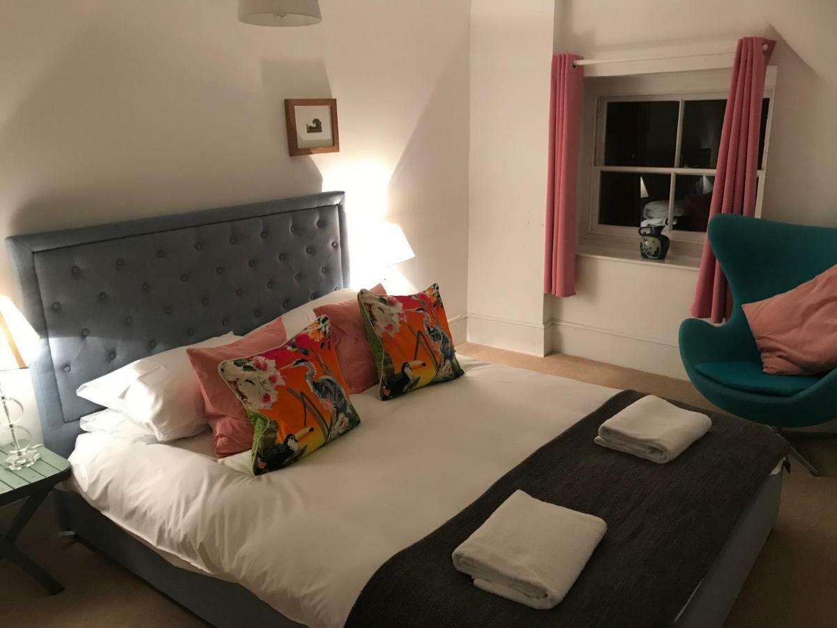 The Jeweller's Flat Rye
