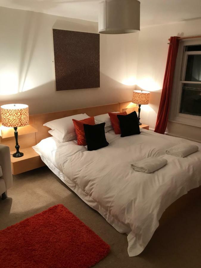 The Jeweller's Flat Rye