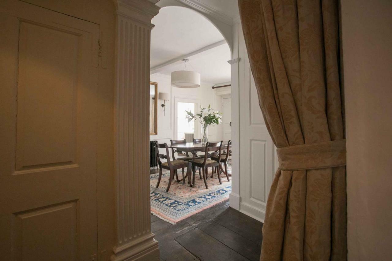 Medieval Town House - Walled Garden Sleeps 8 Holiday home Rye