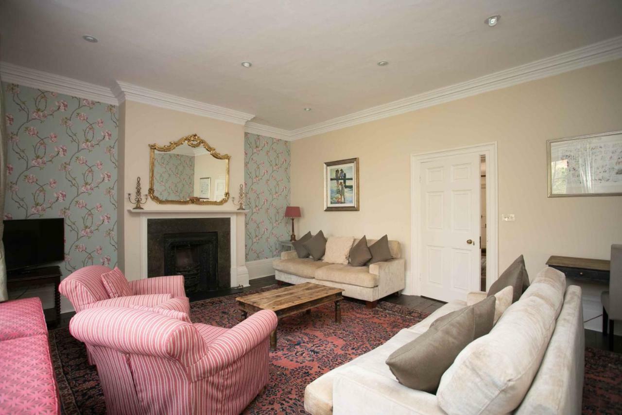 Medieval Town House - Walled Garden Sleeps 8 * Rye