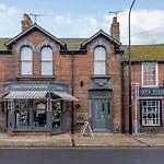 2 Bed Property In Rye 87139