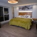 Magnolia House, Rye