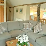 Bullock Lodge