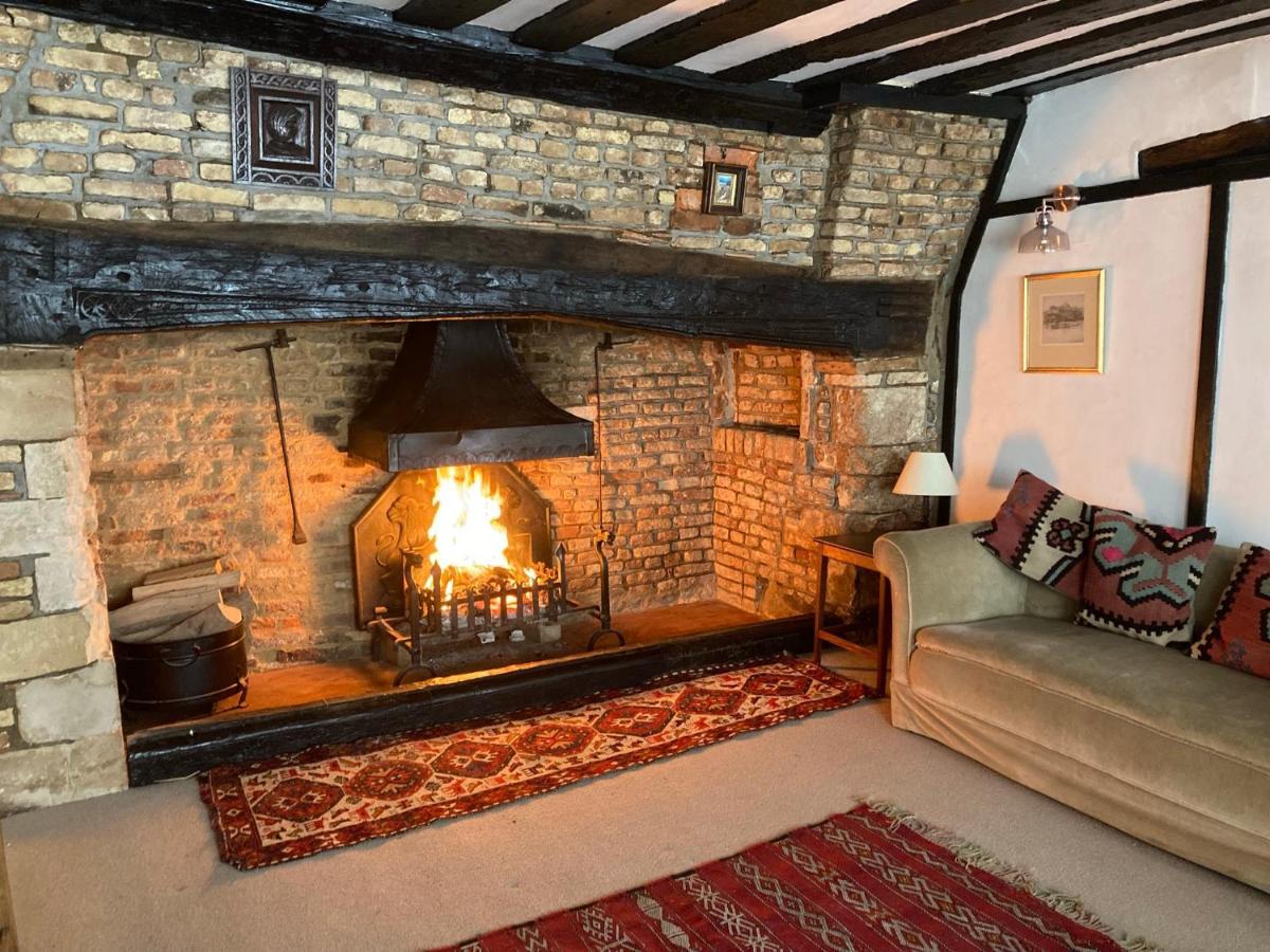 Oak Corner * Rye