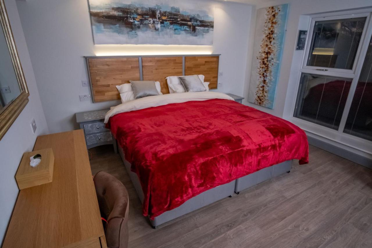 Magnolia House, Guest house
