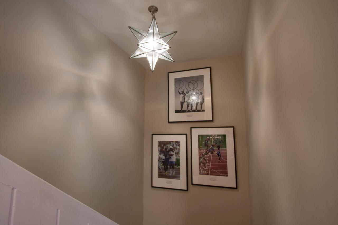 Merrythought - Entire 2 Bed, 2 Bath In The Heart Of Citadel Apartment