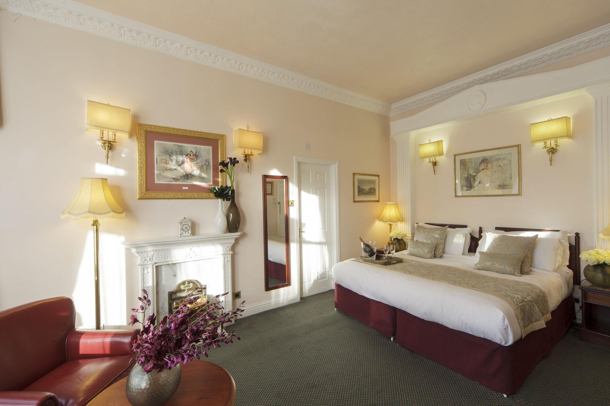 The Lookout Hotel 3*