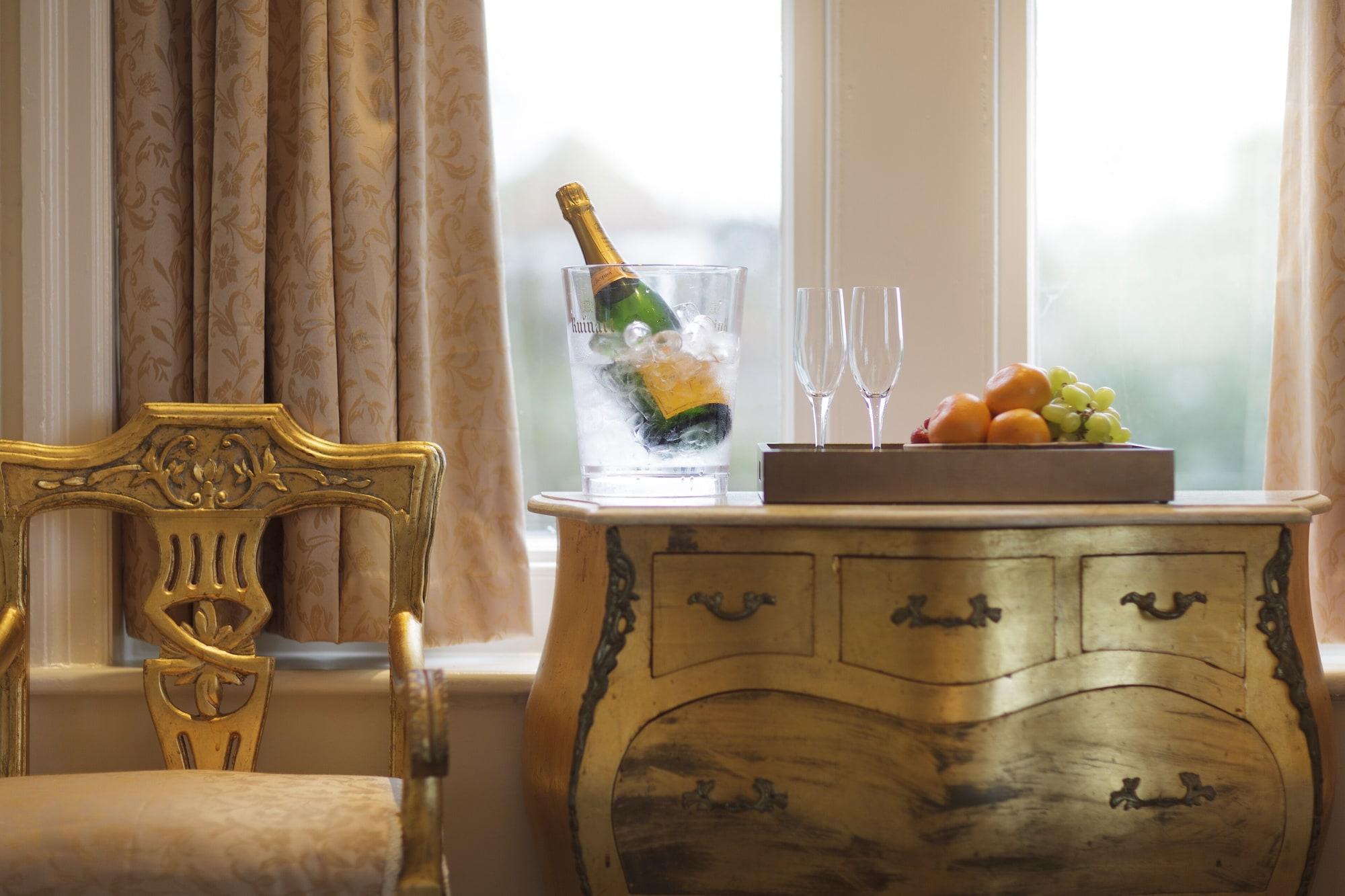 Hotel The Lookout 3*