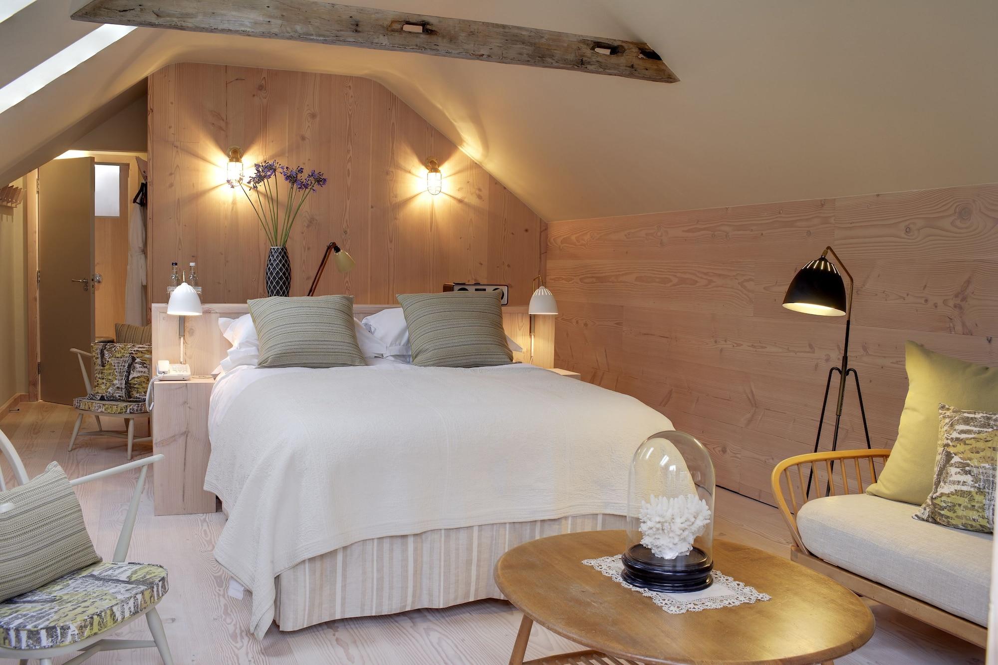 The George In Hotel 4*
