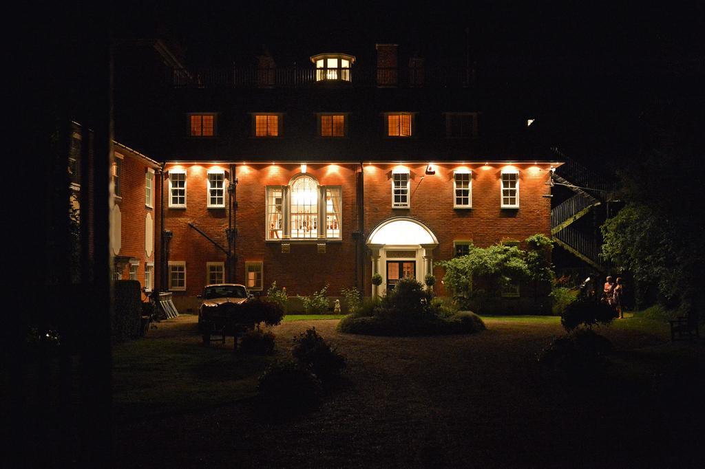 Saltcote Place 5*