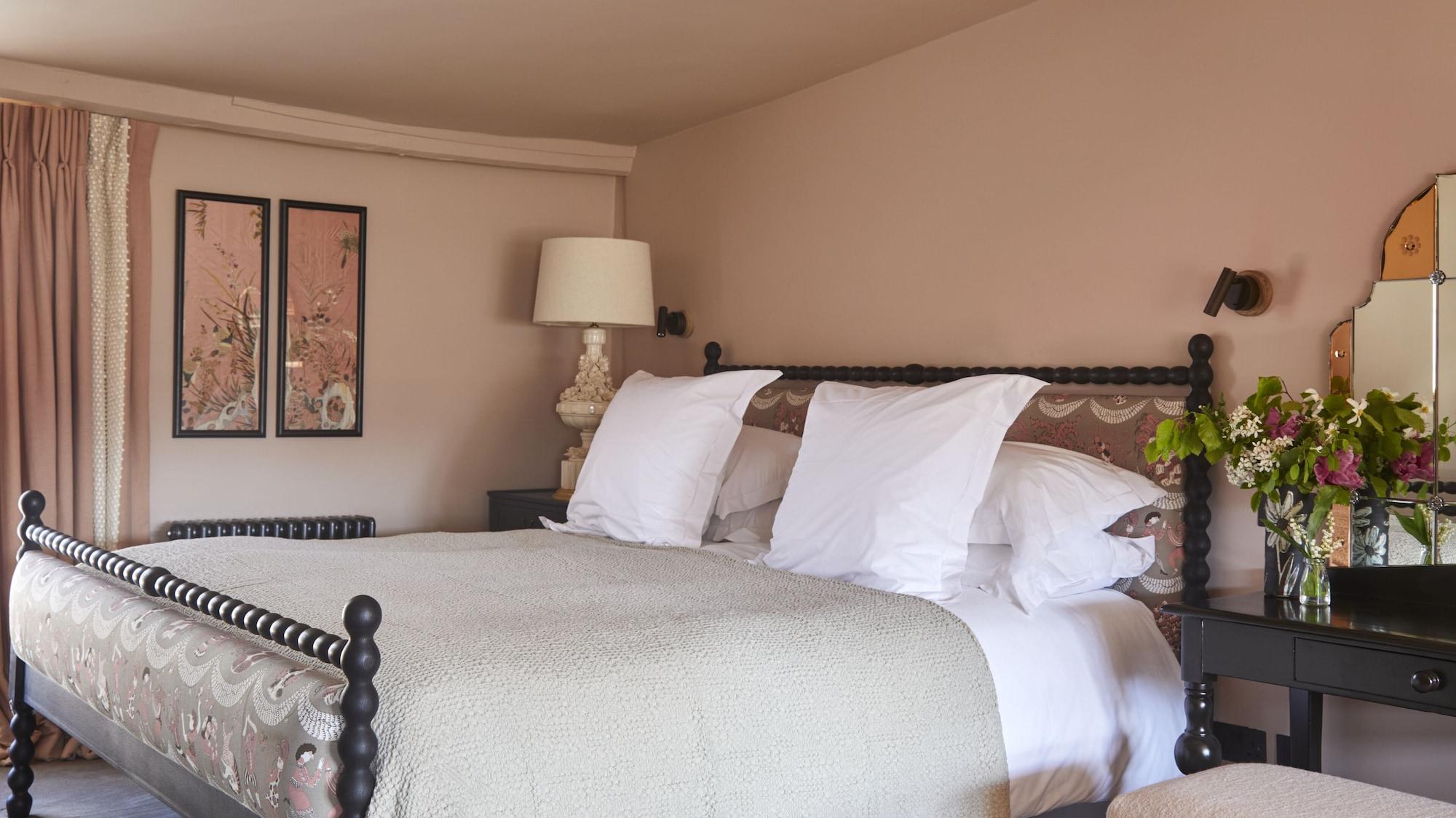 The George In Hotel 4*