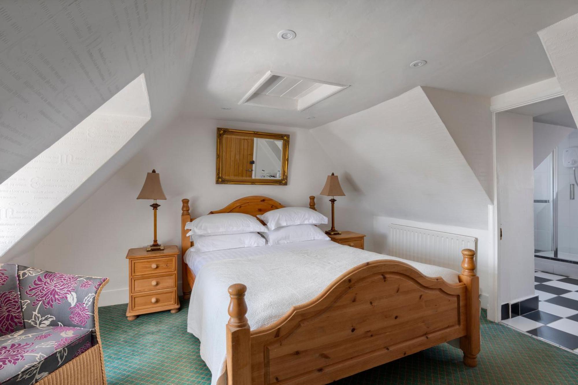 The Hope Anchor 3*