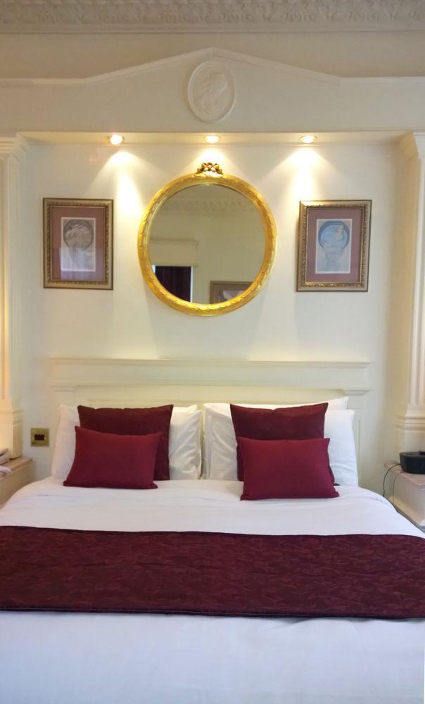 Hotel The Lookout 3*